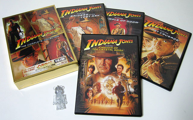 『インディ・ジョーンズ/クリスタル・スカルの王国』DVD-BOX＆ベアブリック